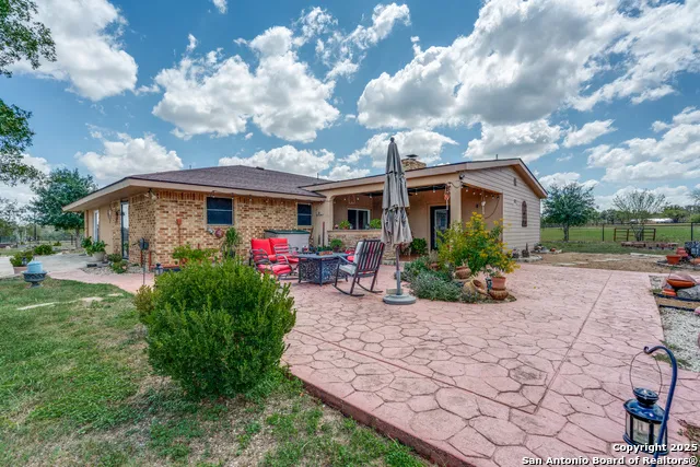 300 County Road 324 Adkins, TX 78101