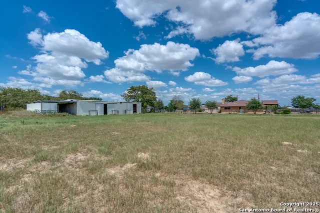 300 County Road 324 Adkins, TX 78101