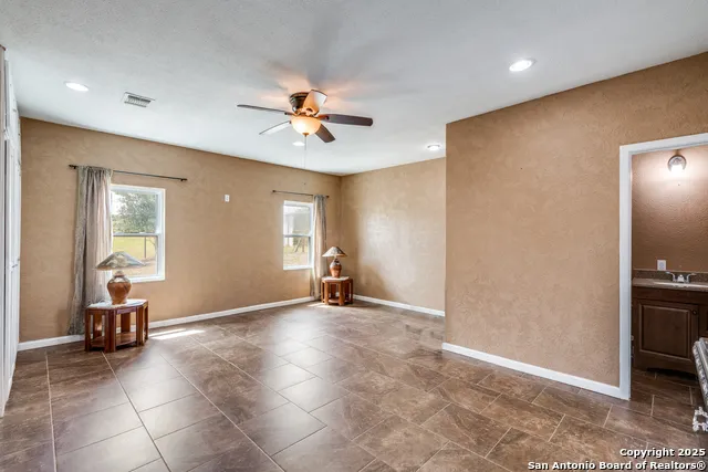300 County Road 324 Adkins, TX 78101