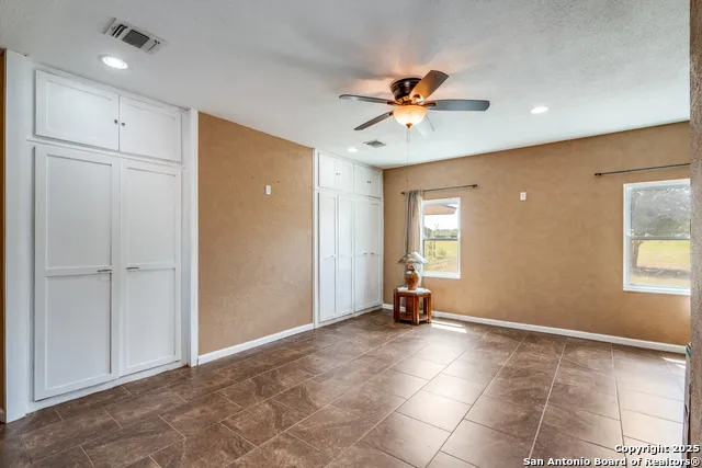300 County Road 324 Adkins, TX 78101