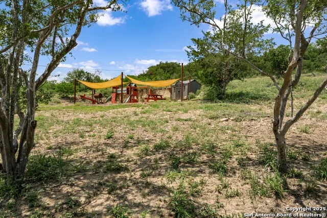 260 County Road 367 Hondo, TX 78861