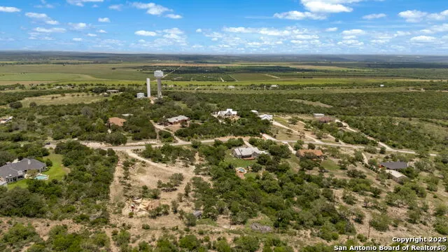 260 County Road 367 Hondo, TX 78861