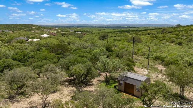 260 County Road 367 Hondo, TX 78861
