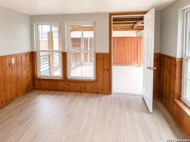 341 longview San Antonio, TX 78220