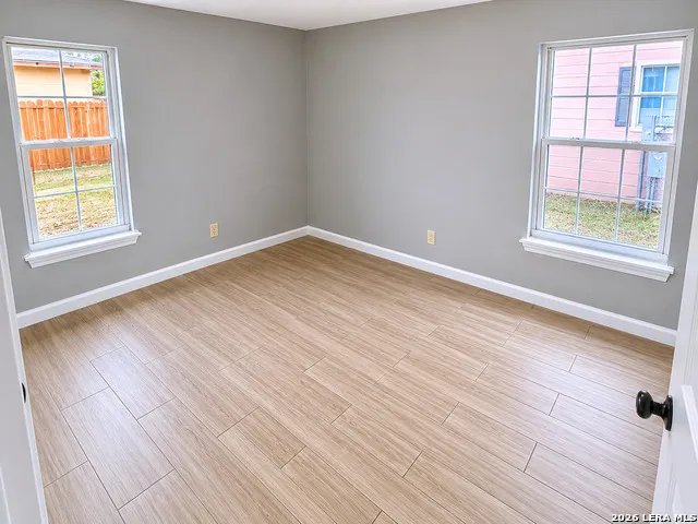 341 longview San Antonio, TX 78220