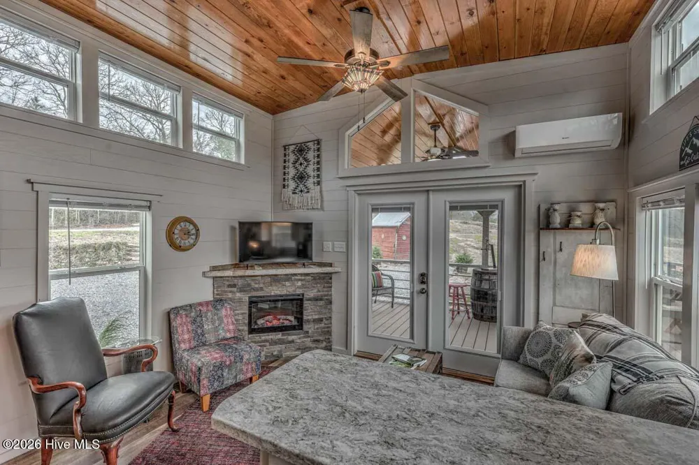 476-478 Lapidary Lane Young Harris, GA 30582