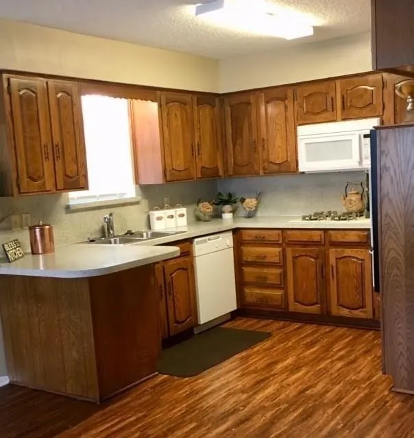 721 Lindenwood Drive Lancaster, TX 75134
