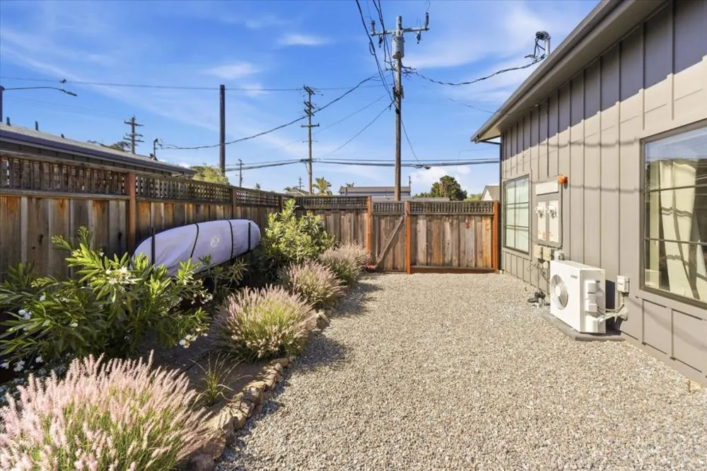 2228 Capitola Road Santa Cruz, CA 95062