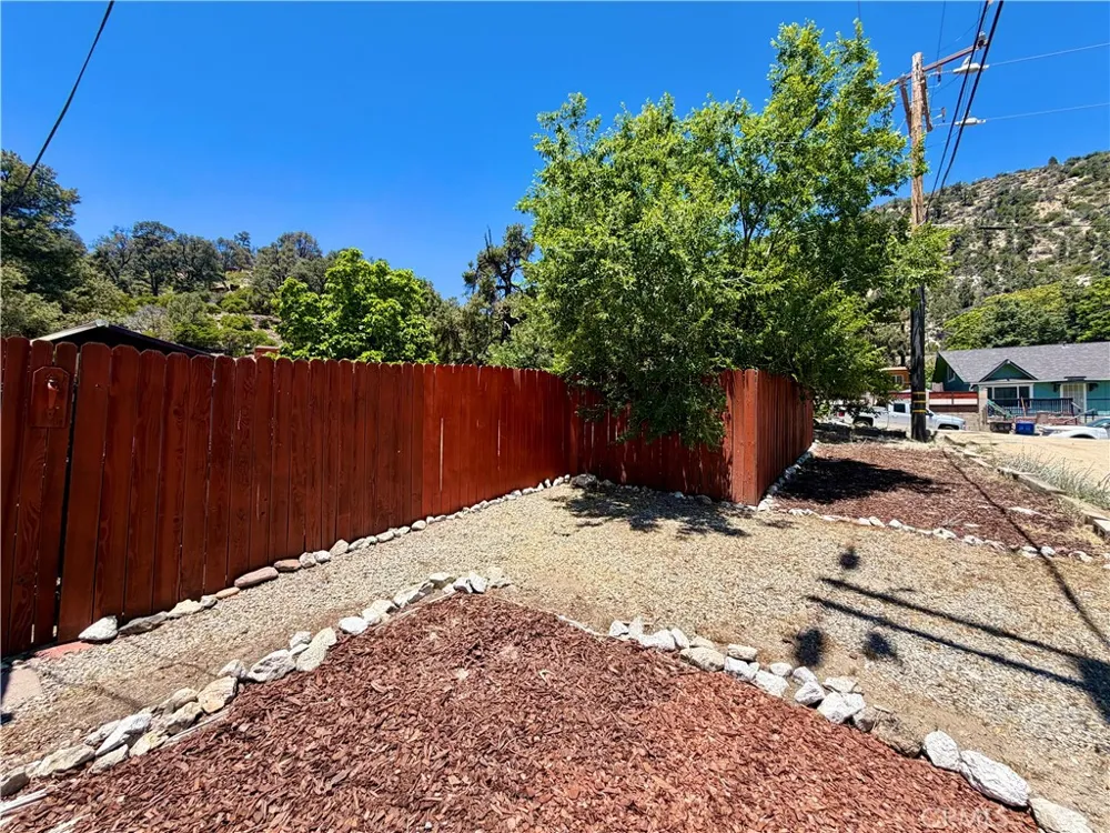 801 Santa Cruz Frazier Park, CA 93225