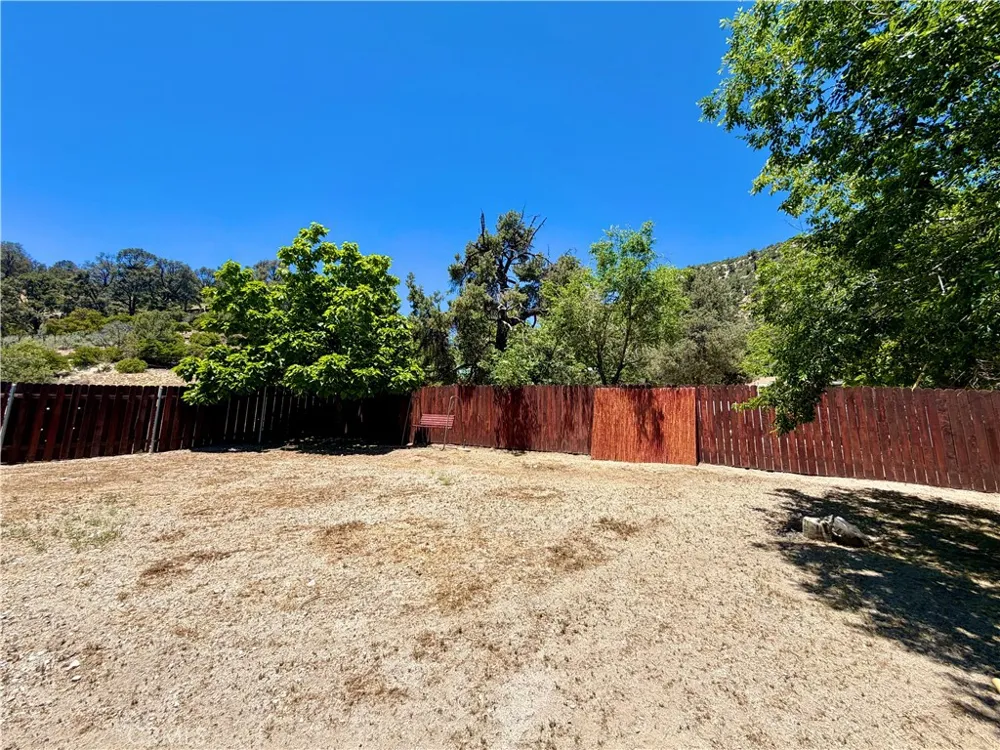 801 Santa Cruz Frazier Park, CA 93225