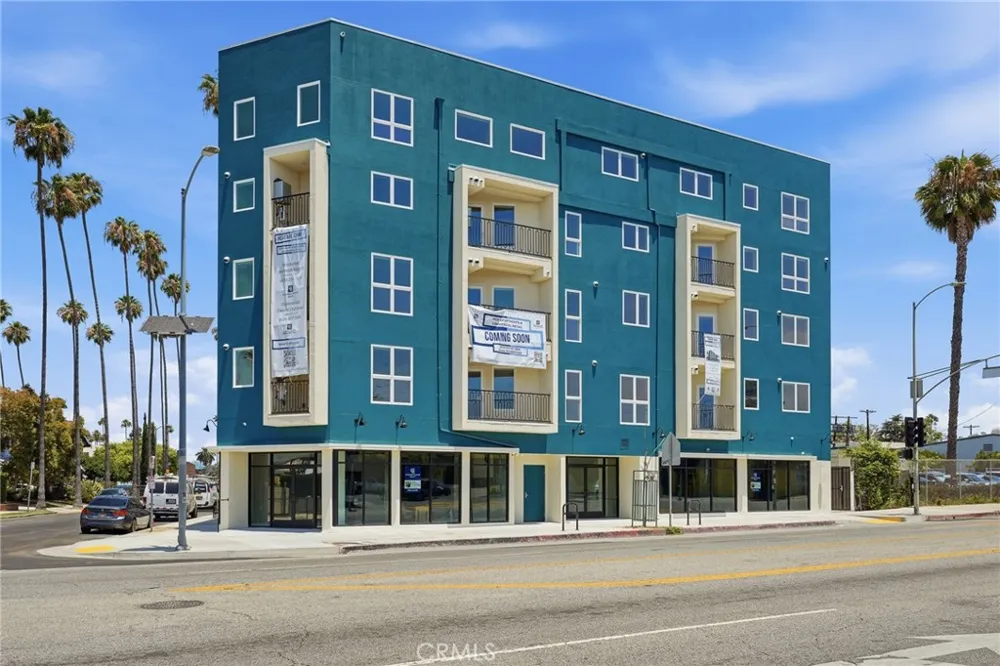 1818 S Norton Avenue #311 Los Angeles, CA 90018