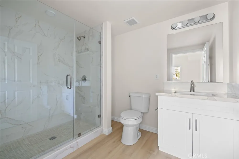 1818 S Norton Avenue #311 Los Angeles, CA 90018