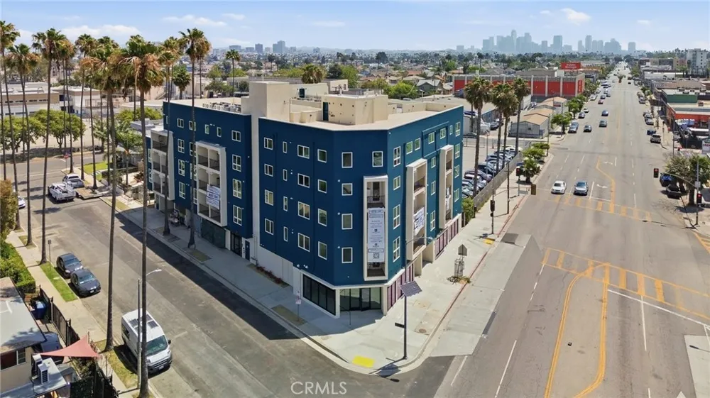 1818 S Norton Avenue #311 Los Angeles, CA 90018