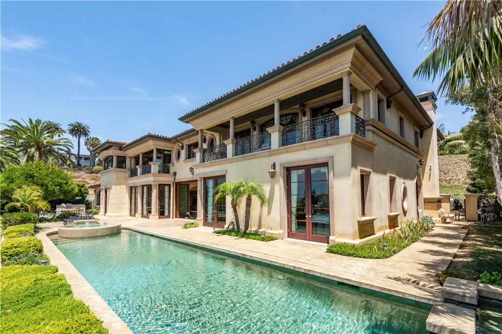 64 Laurel Drive Rancho Palos Verdes, CA 90275