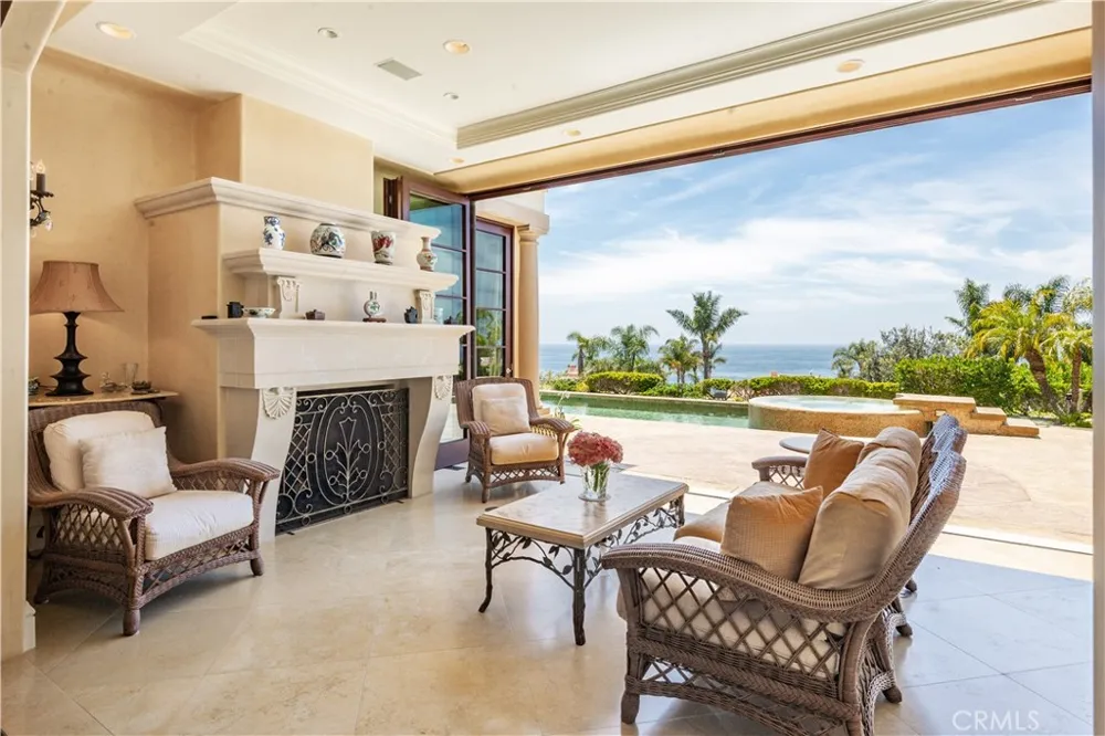 64 Laurel Drive Rancho Palos Verdes, CA 90275