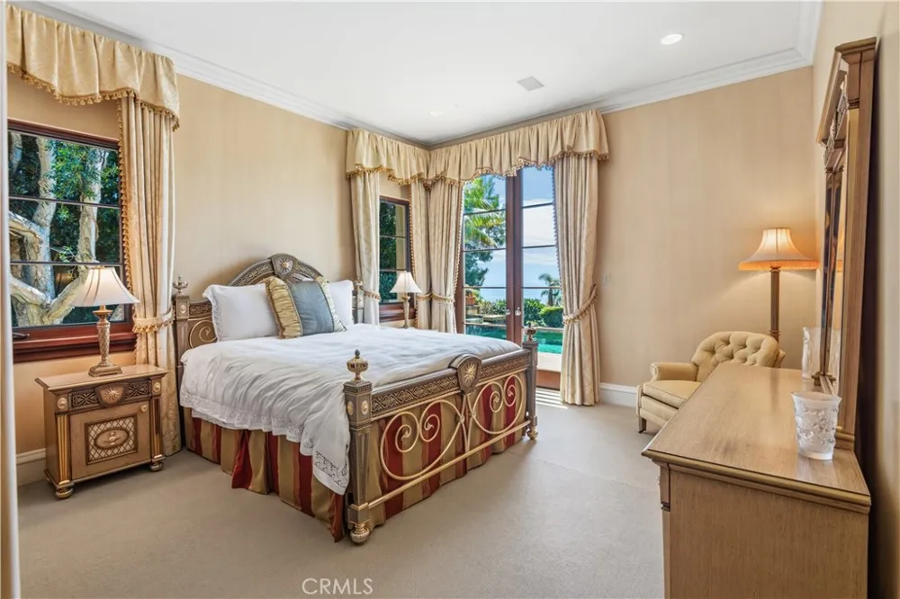64 Laurel Drive Rancho Palos Verdes, CA 90275