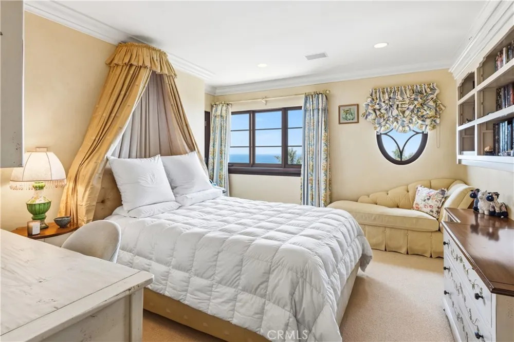 64 Laurel Drive Rancho Palos Verdes, CA 90275