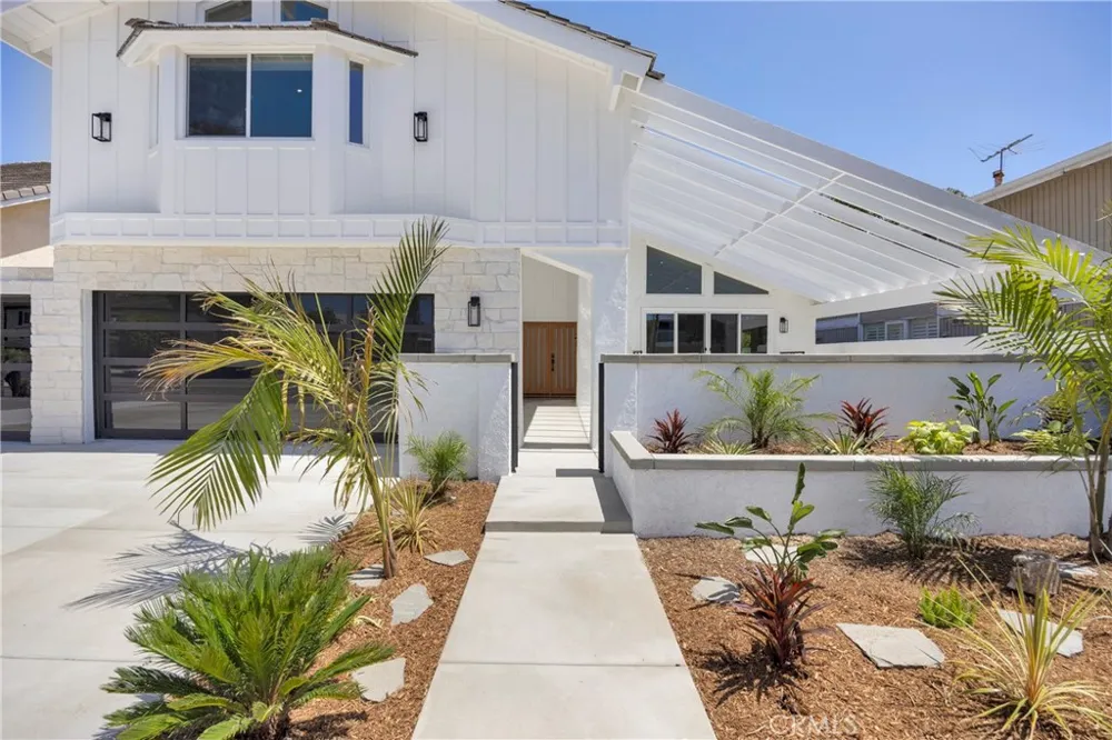 4232 Pierson Drive Huntington Beach, CA 92649