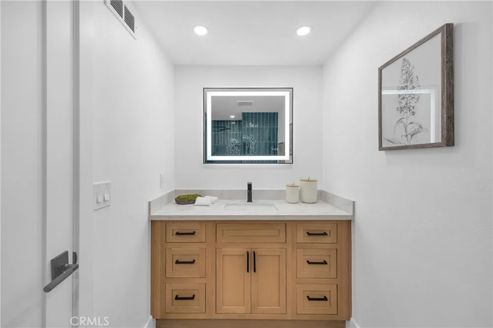 4232 Pierson Drive Huntington Beach, CA 92649