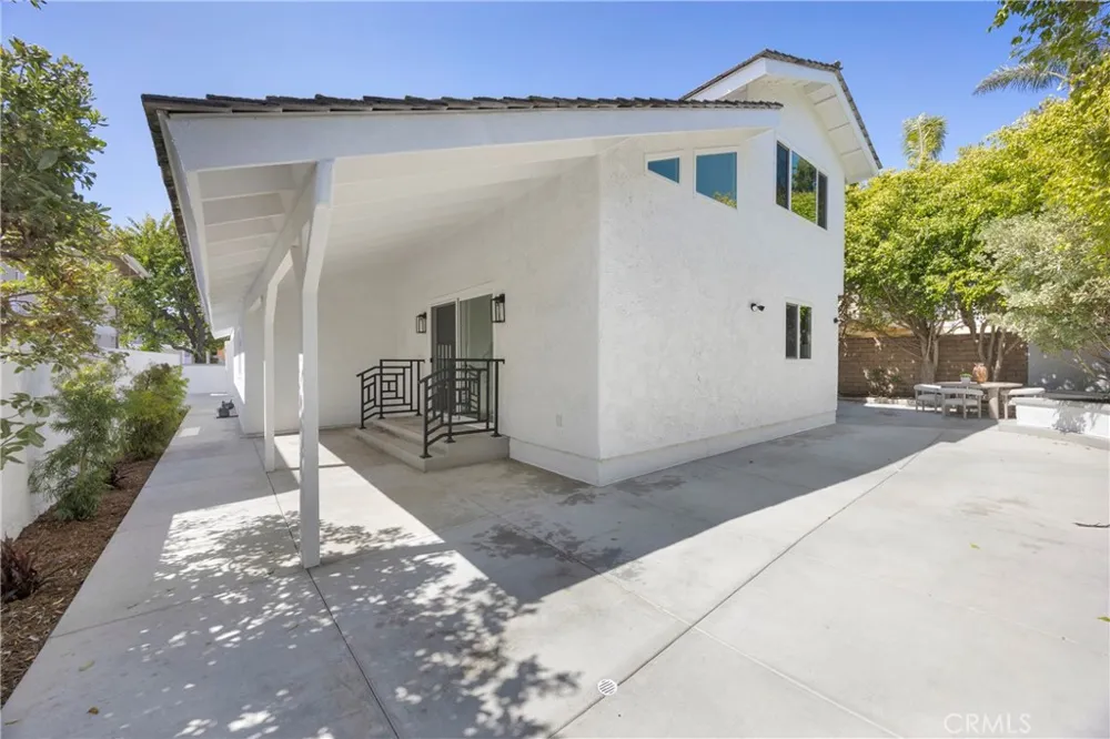 4232 Pierson Drive Huntington Beach, CA 92649