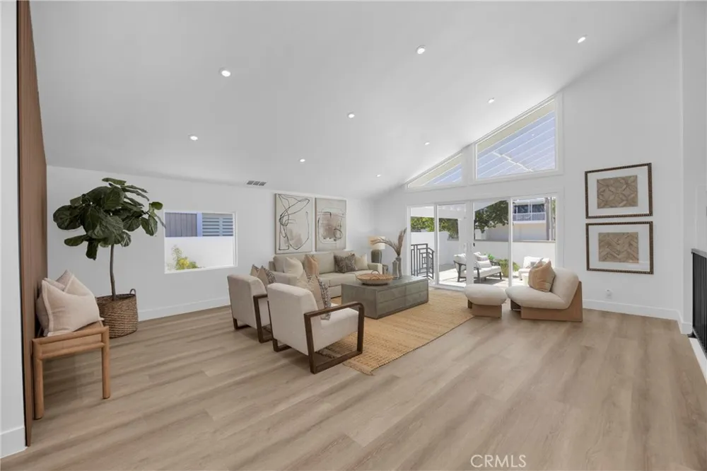 4232 Pierson Drive Huntington Beach, CA 92649