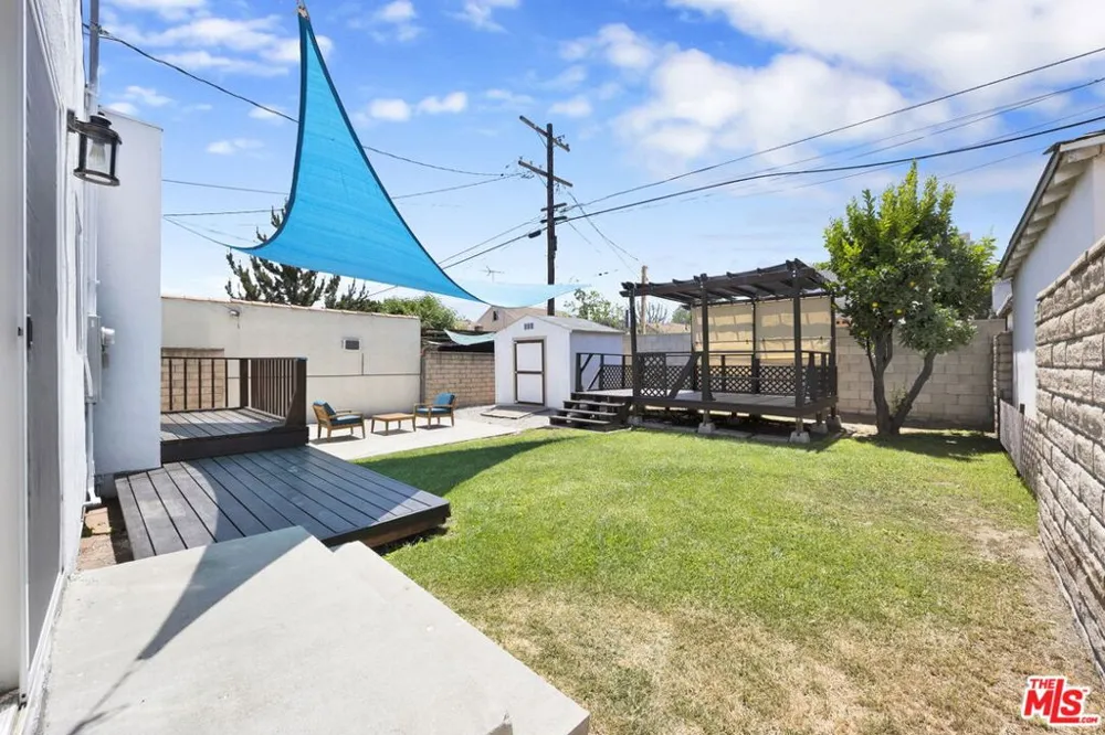 4157 W Avenue 40 Los Angeles, CA 90065