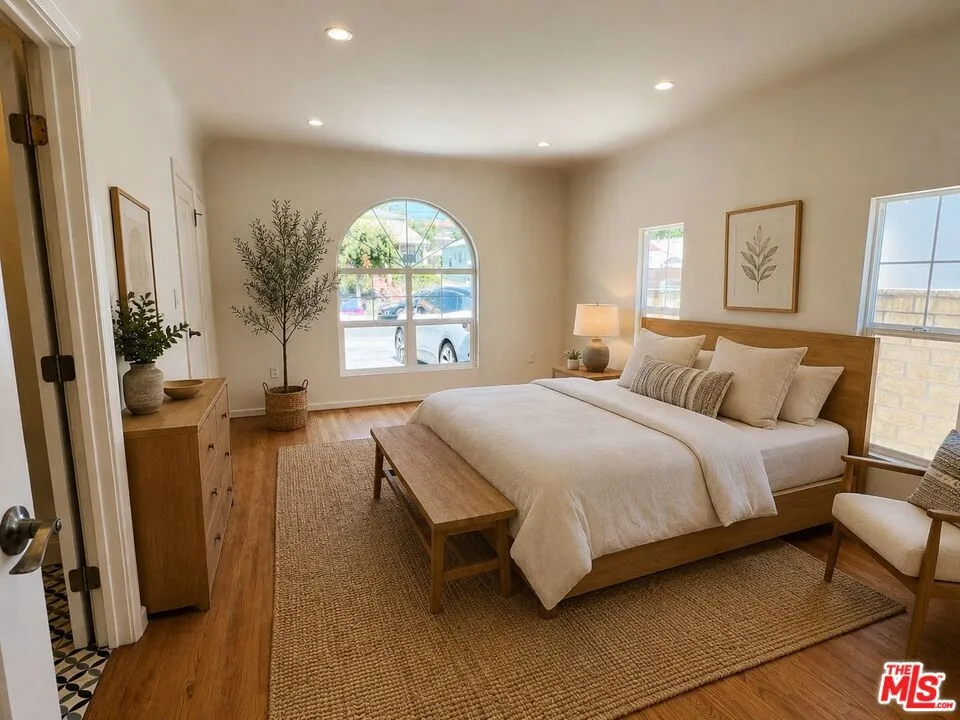 4157 W Avenue 40 Los Angeles, CA 90065
