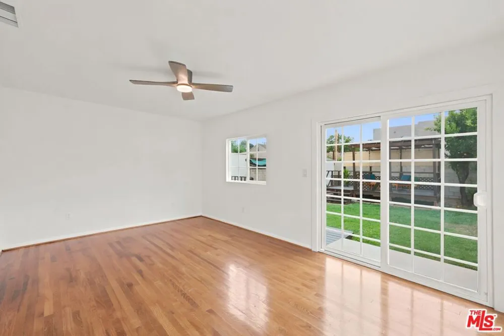 4157 W Avenue 40 Los Angeles, CA 90065