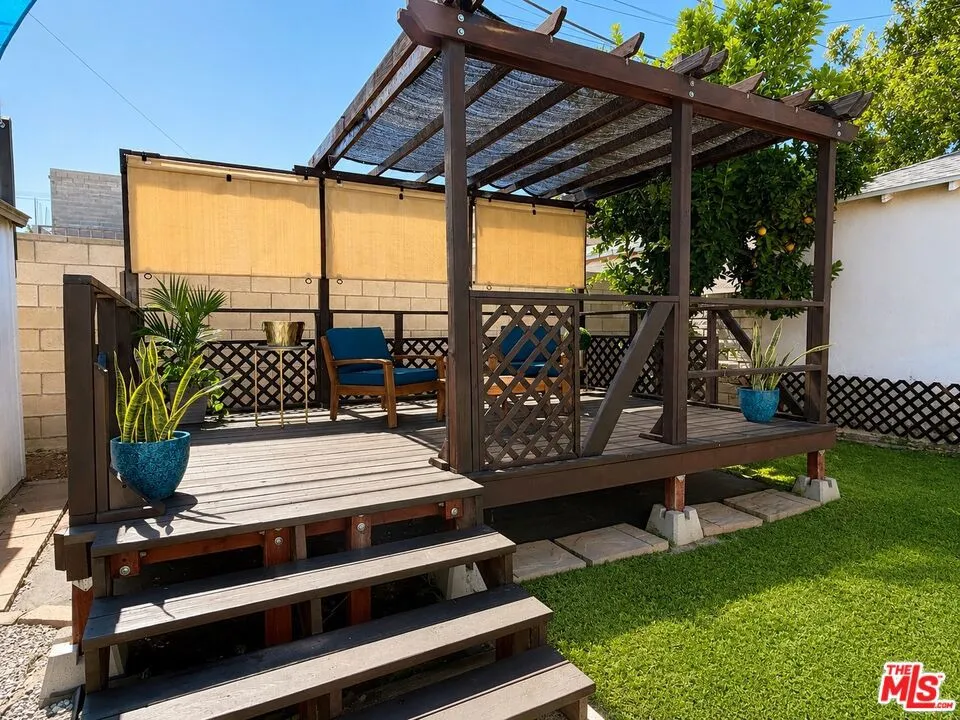 4157 W Avenue 40 Los Angeles, CA 90065