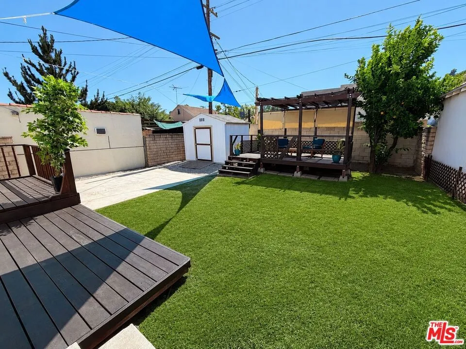 4157 W Avenue 40 Los Angeles, CA 90065