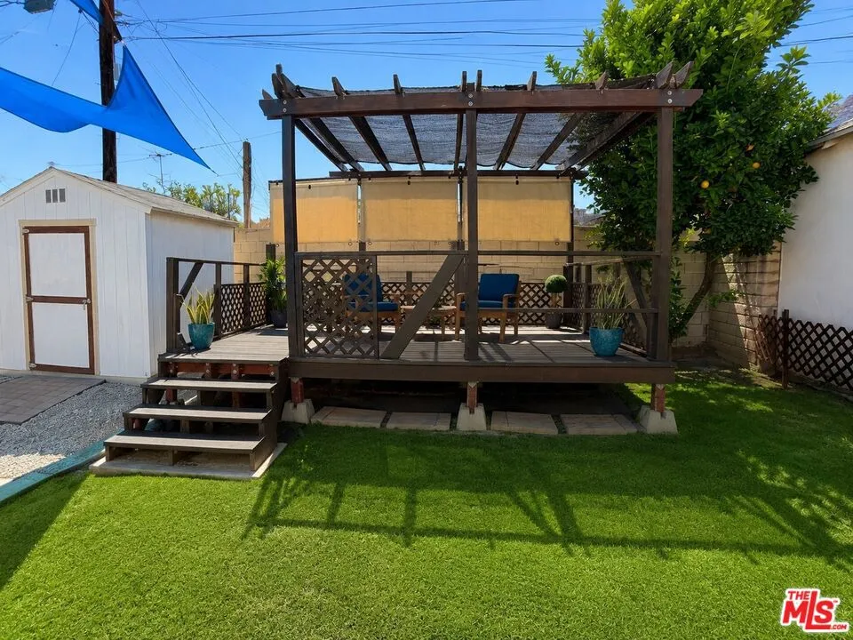4157 W Avenue 40 Los Angeles, CA 90065
