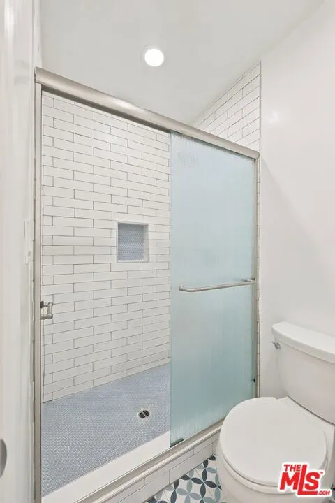 4157 W Avenue 40 Los Angeles, CA 90065