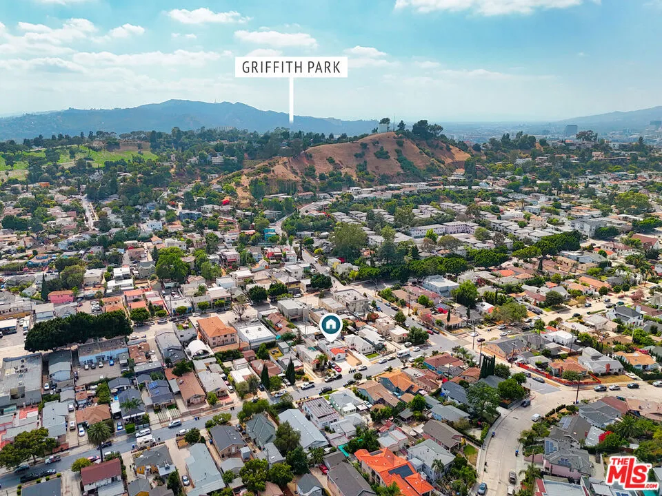 4157 W Avenue 40 Los Angeles, CA 90065