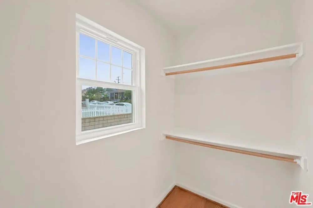 4157 W Avenue 40 Los Angeles, CA 90065