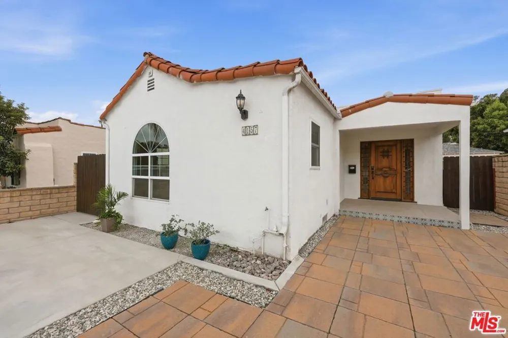 4157 W Avenue 40 Los Angeles, CA 90065
