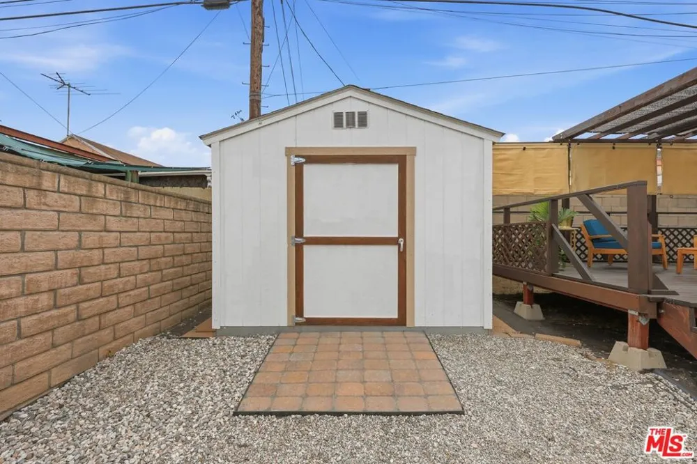 4157 W Avenue 40 Los Angeles, CA 90065