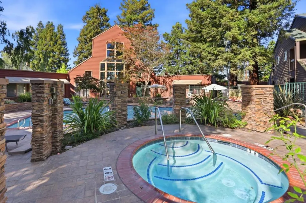 1211 Yarwood Court San Jose, CA 95128