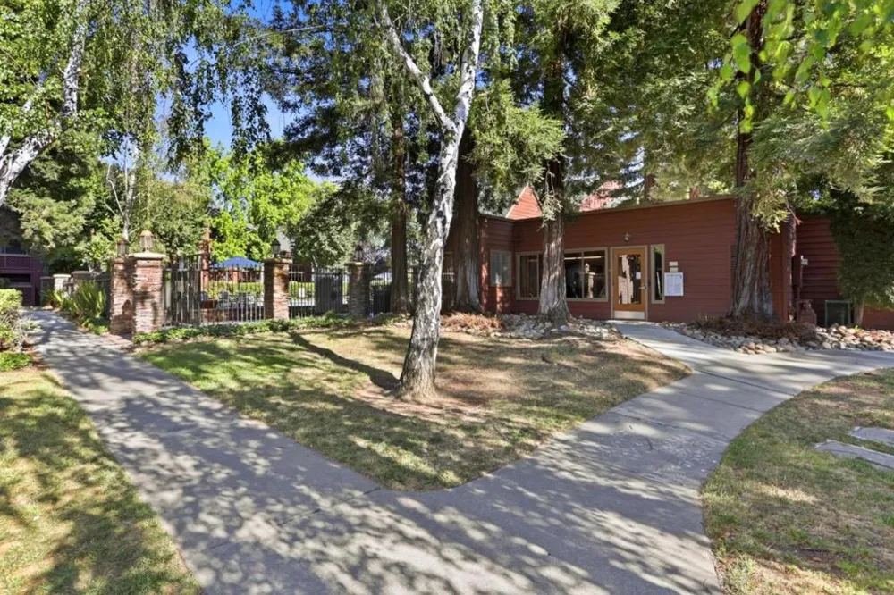 1211 Yarwood Court San Jose, CA 95128