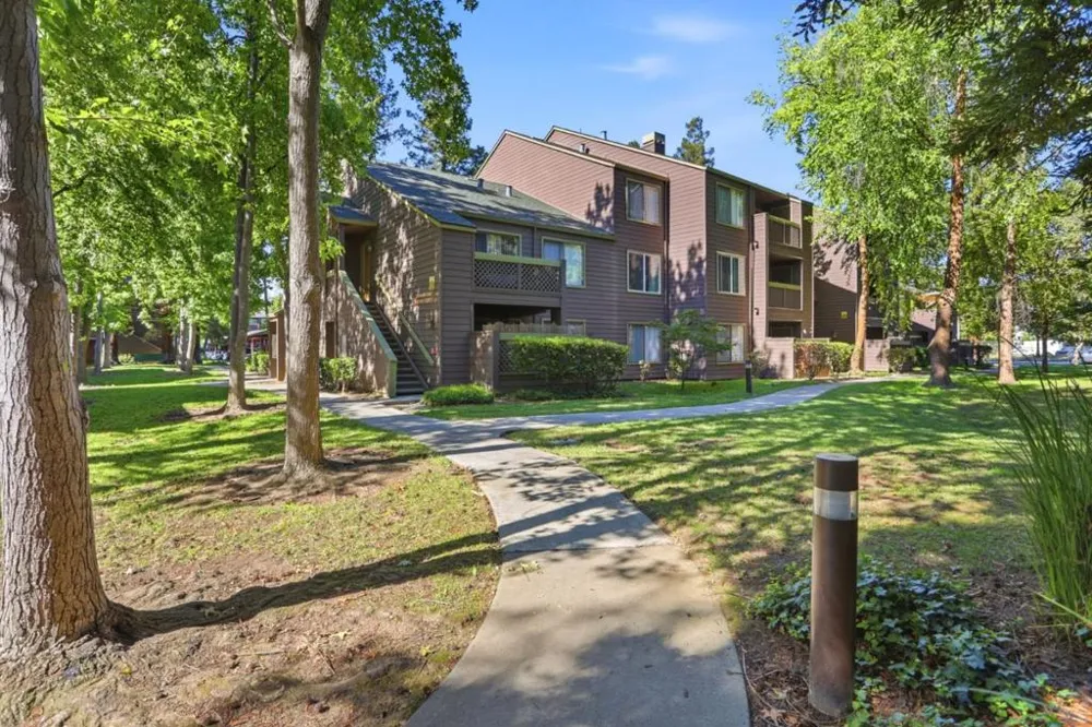 1211 Yarwood Court San Jose, CA 95128