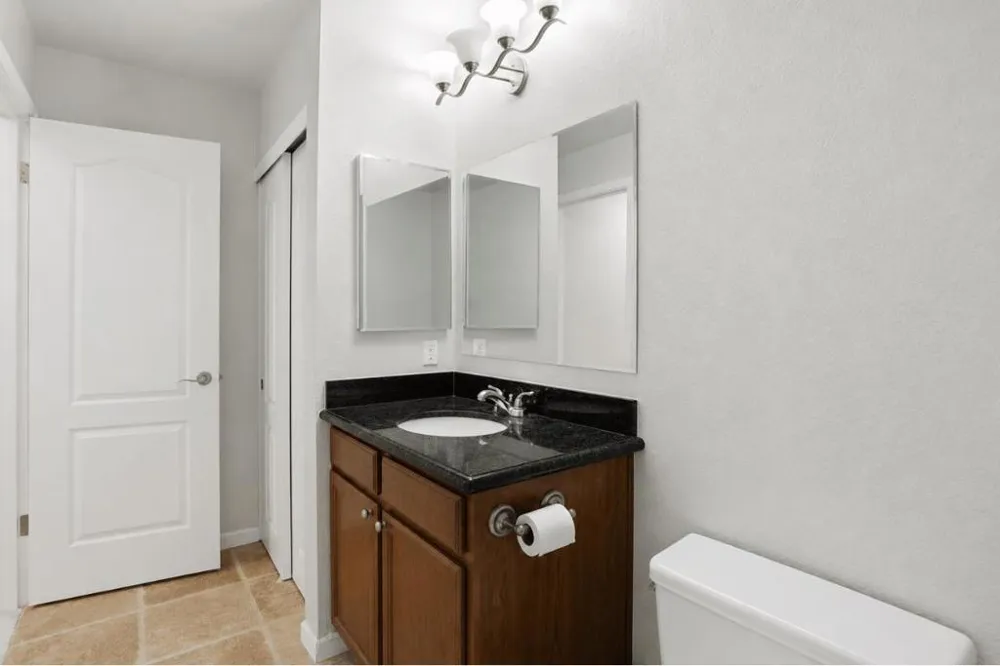 1211 Yarwood Court San Jose, CA 95128