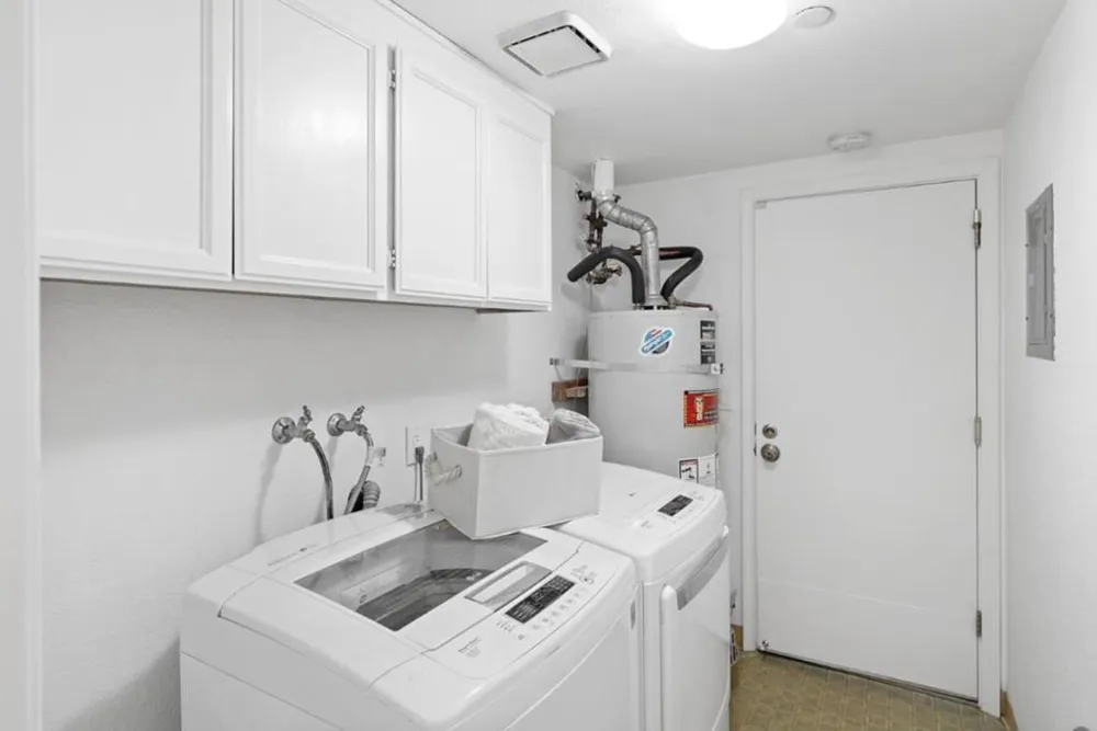 951 La Mesa Terrace #A Sunnyvale, CA 94086