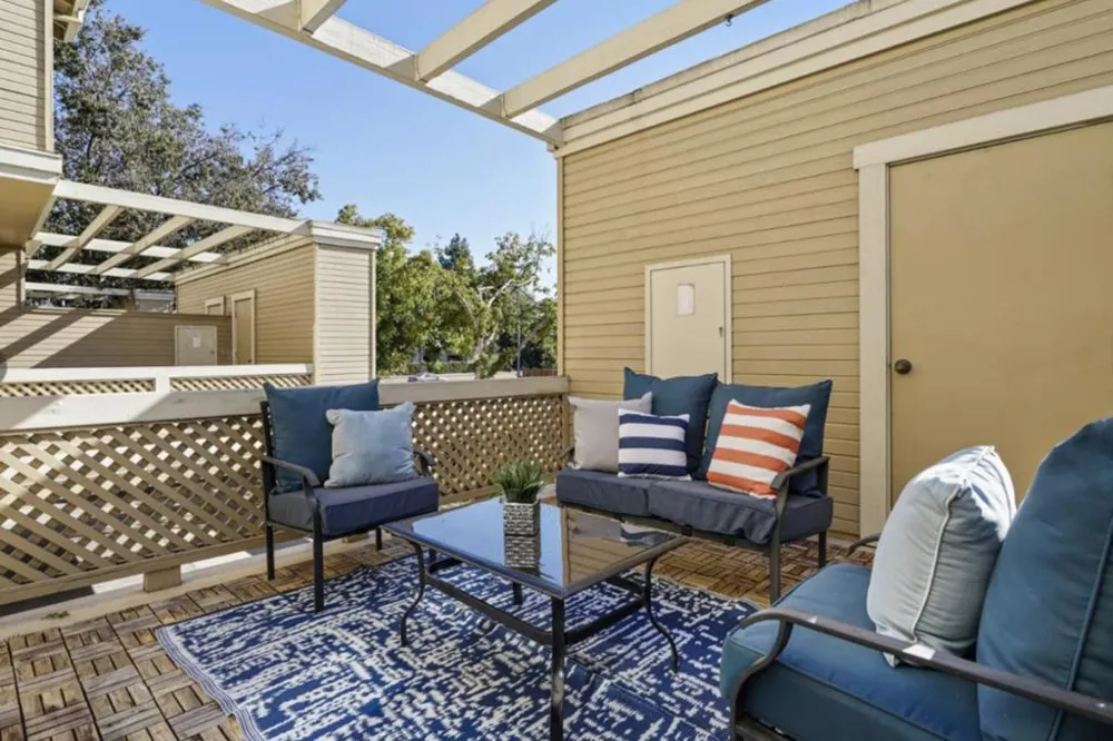 951 La Mesa Terrace #A Sunnyvale, CA 94086