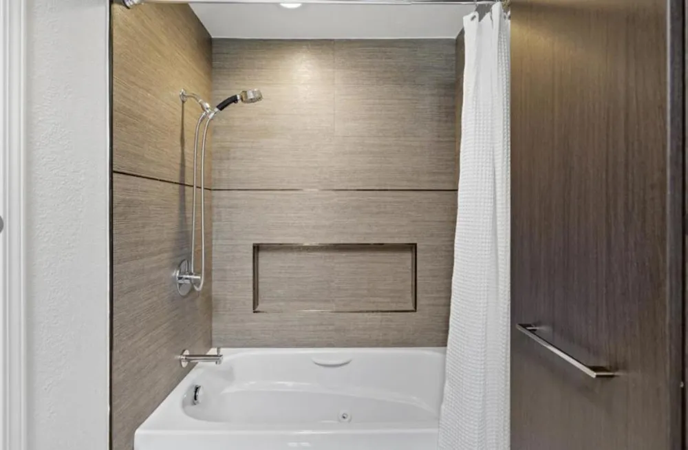 951 La Mesa Terrace #A Sunnyvale, CA 94086