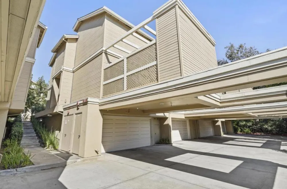 951 La Mesa Terrace #A Sunnyvale, CA 94086