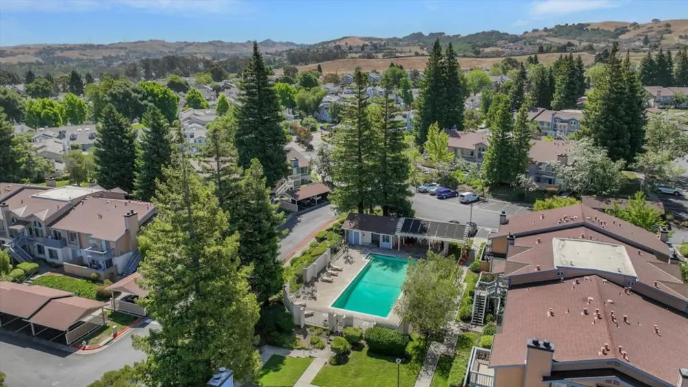 62 Glenwood Hercules, CA 94547
