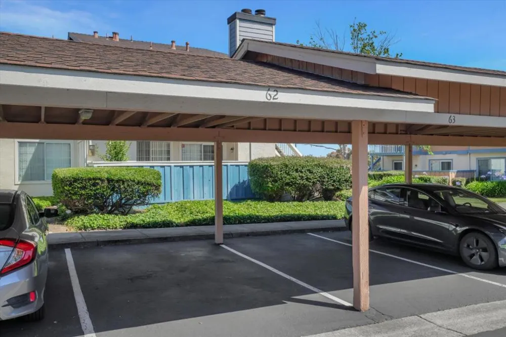 62 Glenwood Hercules, CA 94547