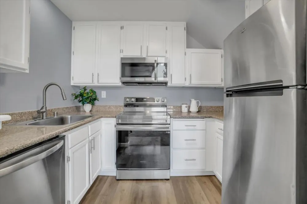 62 Glenwood Hercules, CA 94547