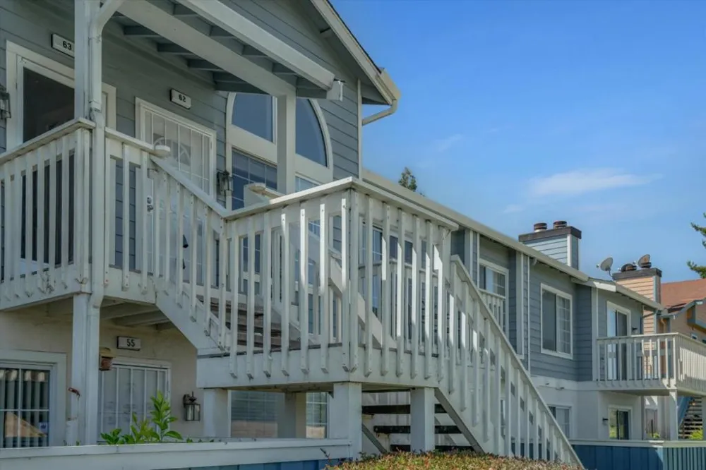 62 Glenwood Hercules, CA 94547
