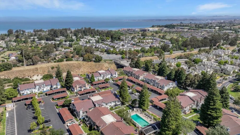 62 Glenwood Hercules, CA 94547