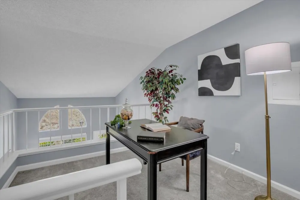 62 Glenwood Hercules, CA 94547